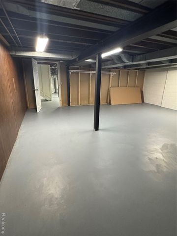 734 Harcourt Road, Grosse Pointe, MI 48230