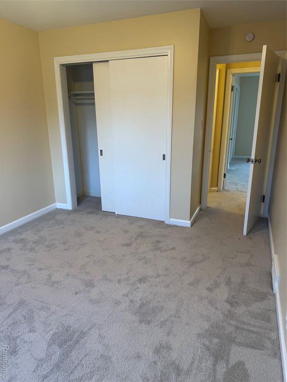 734 Harcourt Road, Grosse Pointe, MI 48230