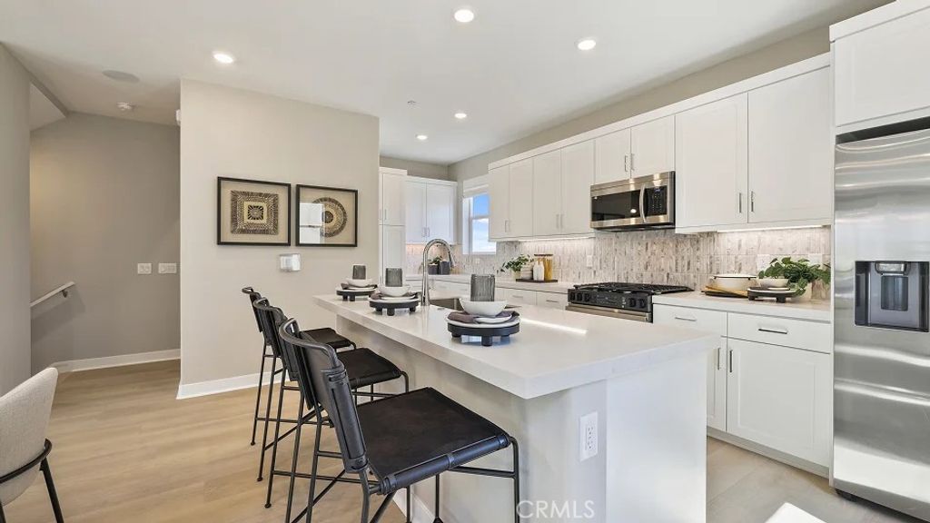 27448 Novella Lane, Valencia, CA 91381 — exterior