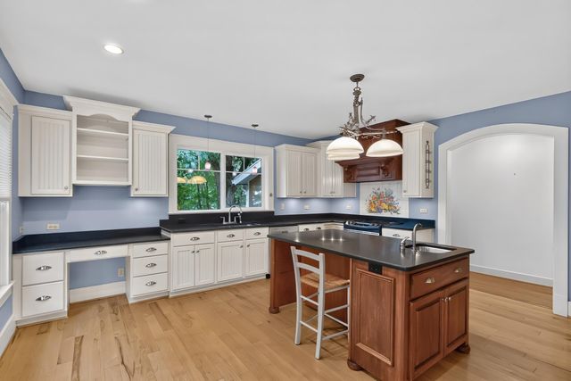 114 W Lexington Avenue, Danville, KY 40422