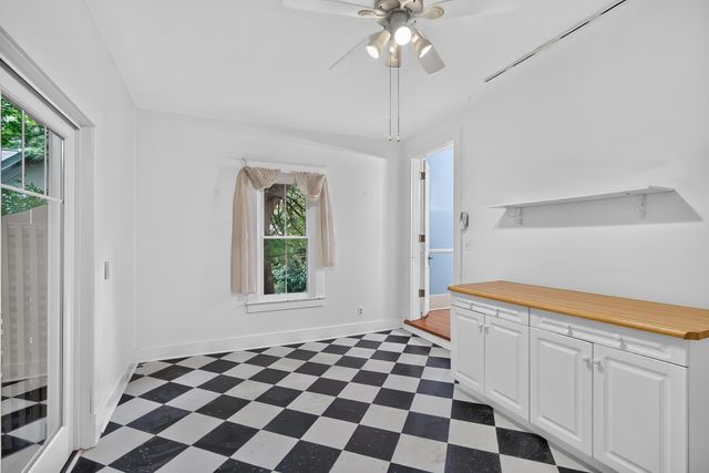 114 W Lexington Avenue, Danville, KY 40422