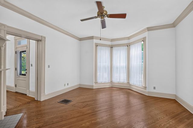 114 W Lexington Avenue, Danville, KY 40422