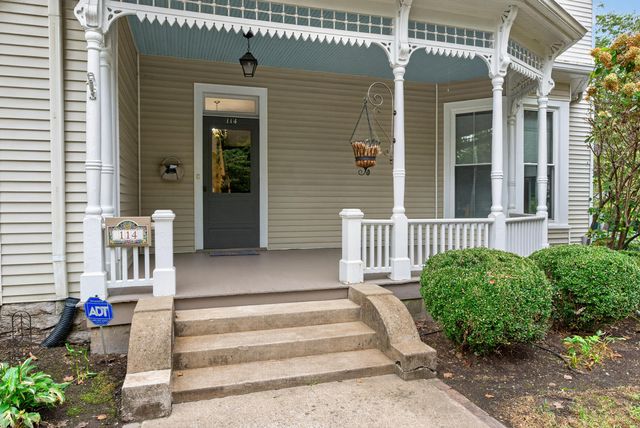 114 W Lexington Avenue, Danville, KY 40422