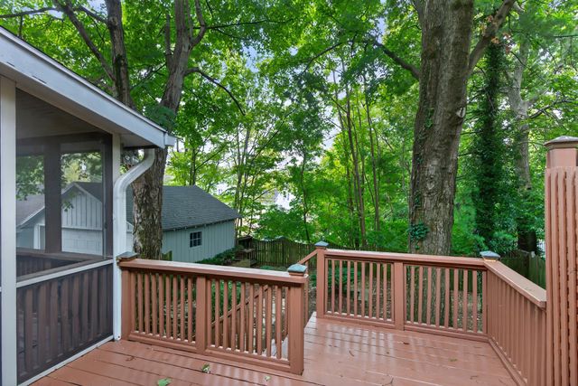 114 W Lexington Avenue, Danville, KY 40422