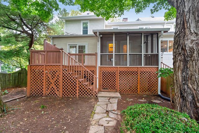 114 W Lexington Avenue, Danville, KY 40422