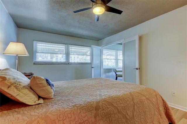 3850 13TH AVENUE N 105, St Petersburg, FL 33713