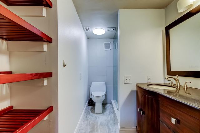 3850 13TH AVENUE N 105, St Petersburg, FL 33713