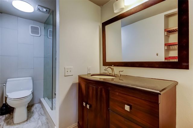 3850 13TH AVENUE N 105, St Petersburg, FL 33713