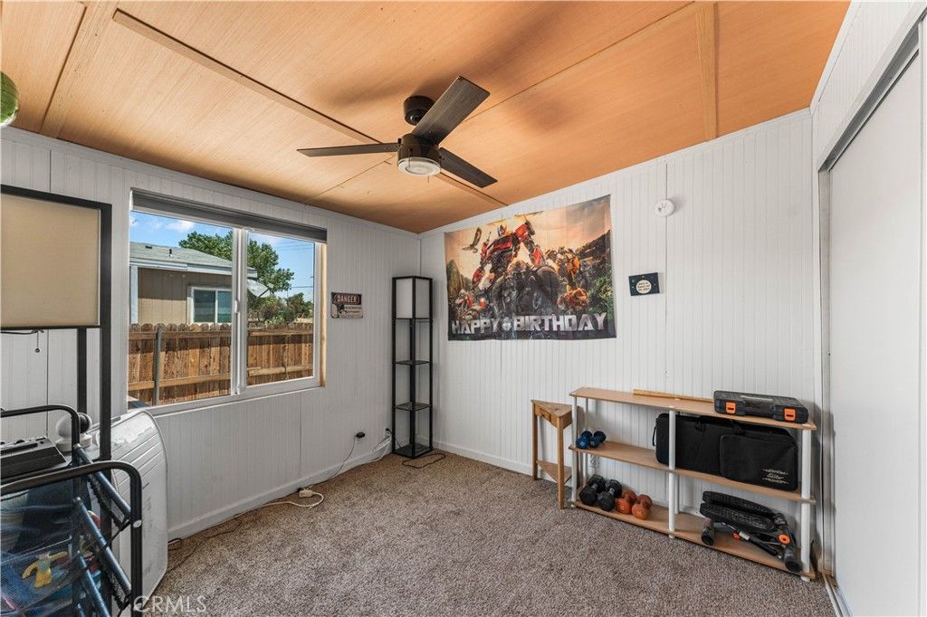 Image 19 of property listing at 1724 Sandra, Rosamond, CA 93560