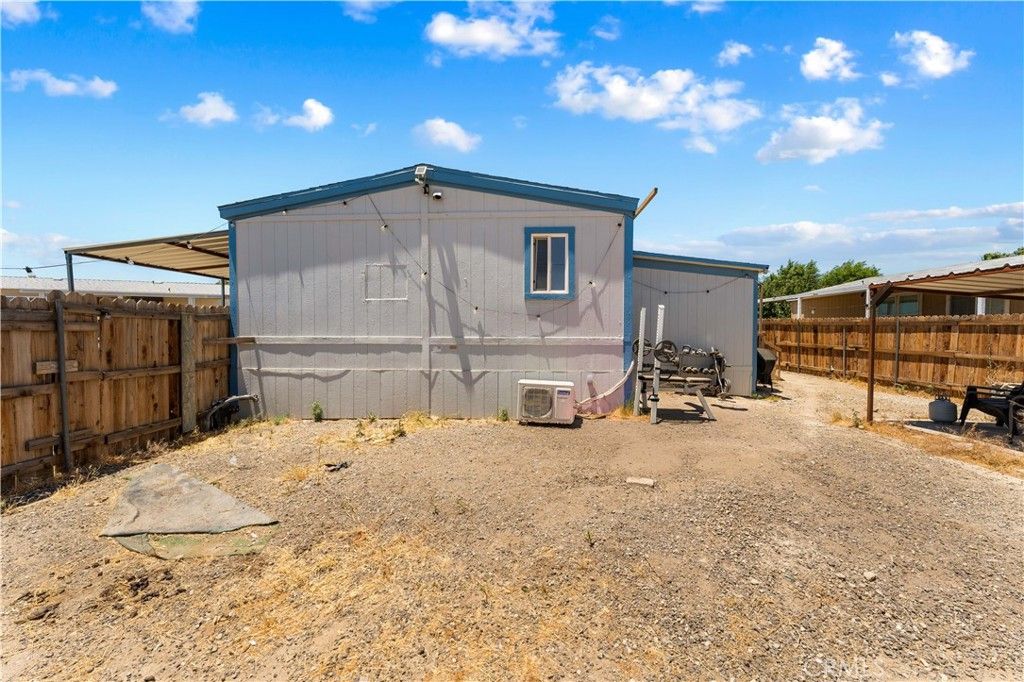 Image 28 of property listing at 1724 Sandra, Rosamond, CA 93560