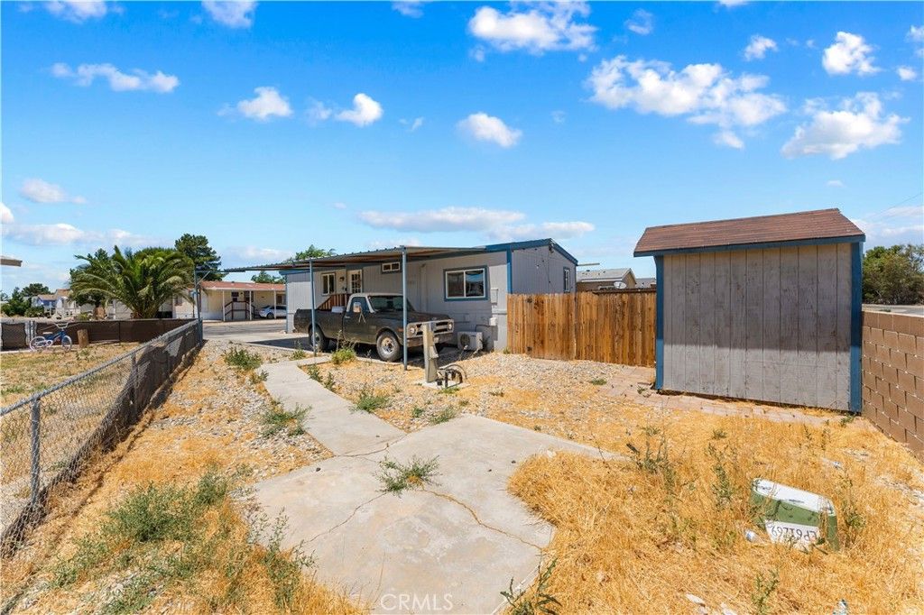 Image 30 of property listing at 1724 Sandra, Rosamond, CA 93560