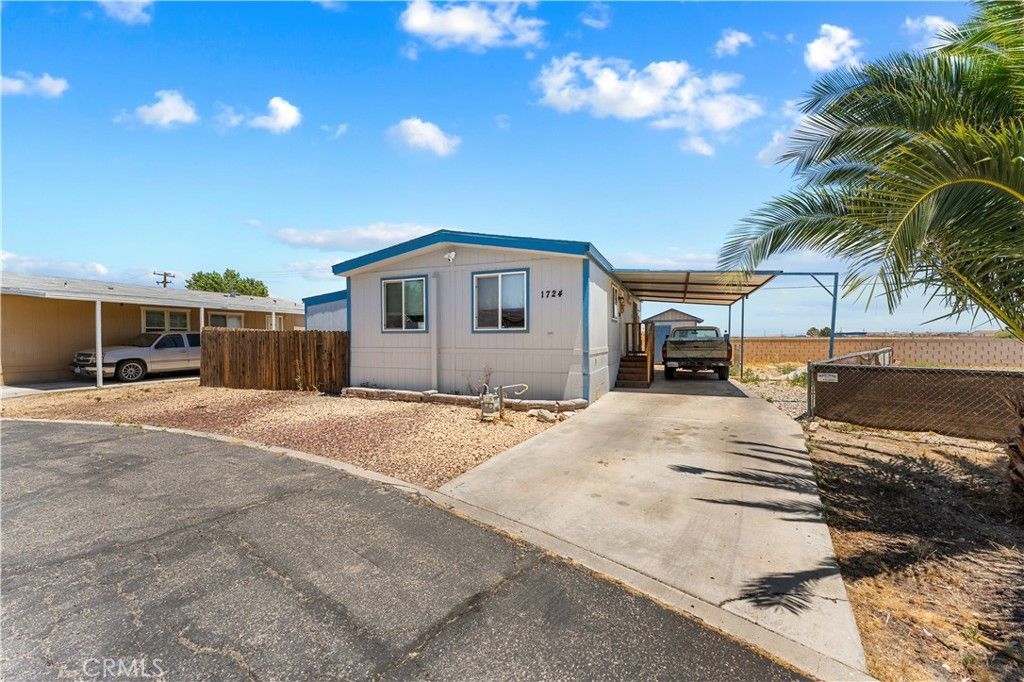 Image 32 of property listing at 1724 Sandra, Rosamond, CA 93560