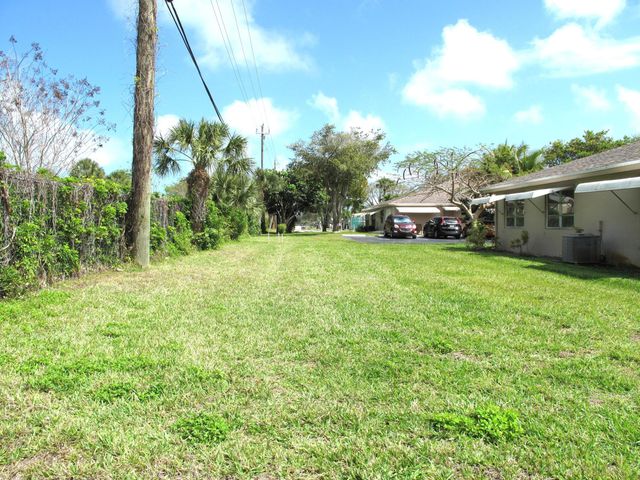 1295 High Point Place N A, Delray Beach, FL 33445