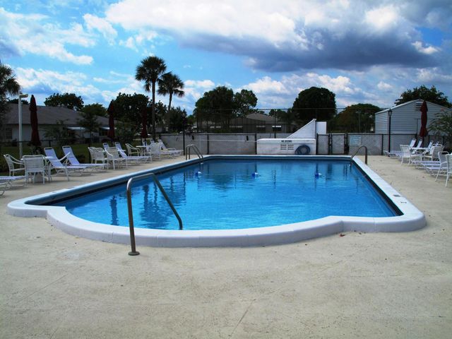 1295 High Point Place N A, Delray Beach, FL 33445