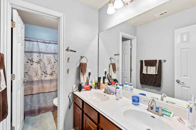 227 Sandstone TRL, Buda, TX 78610