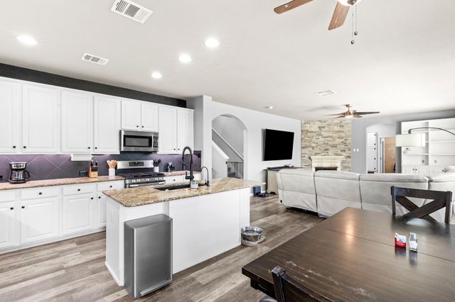 227 Sandstone TRL, Buda, TX 78610