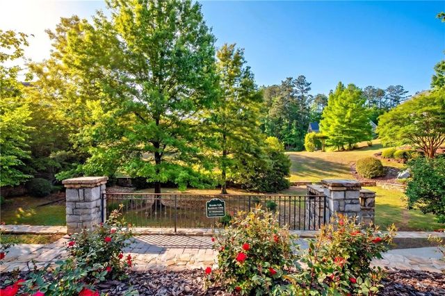 3859 Cochran Lake Drive, Marietta, GA 30062