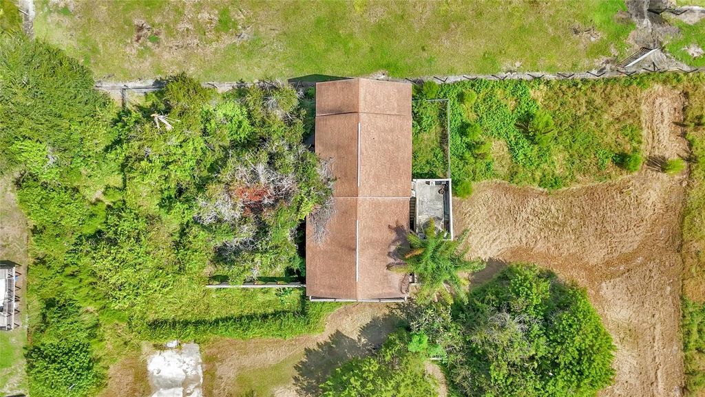Image 3 of property listing at 3135 OLD HICKORY TREE ROAD, St Cloud, FL 34772