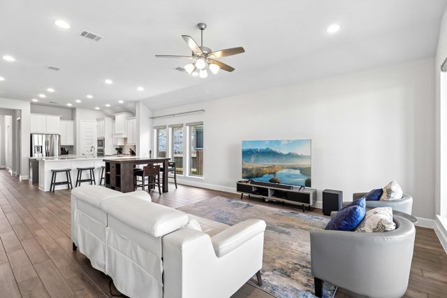 112 Chinaberry BND, Bastrop, TX 78602