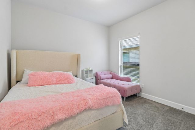 112 Chinaberry BND, Bastrop, TX 78602