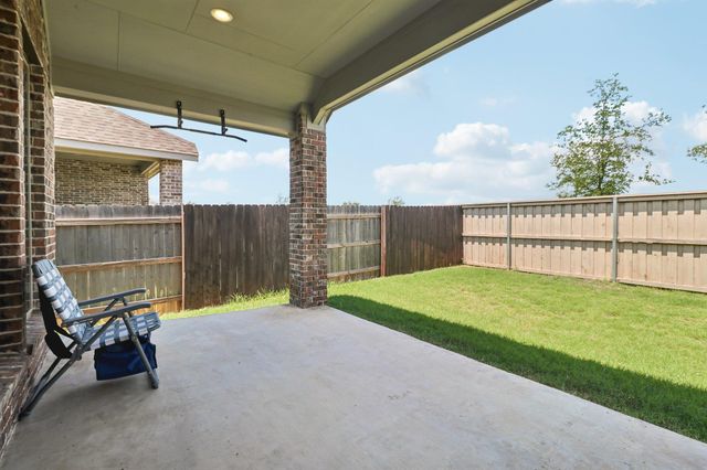 112 Chinaberry BND, Bastrop, TX 78602