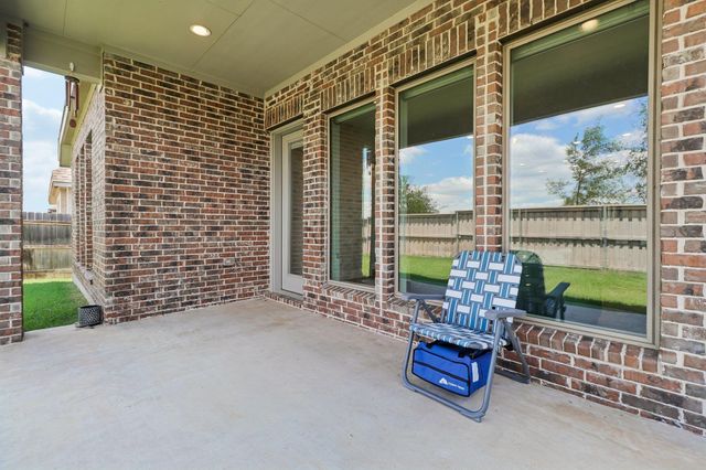 112 Chinaberry BND, Bastrop, TX 78602