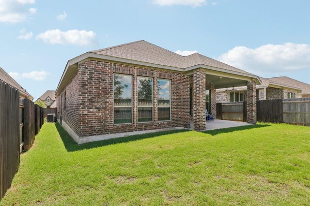 112 Chinaberry BND, Bastrop, TX 78602