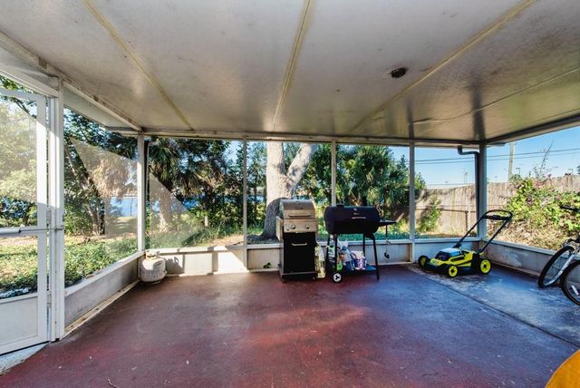 12897 83RD AVENUE, Seminole, FL 33776