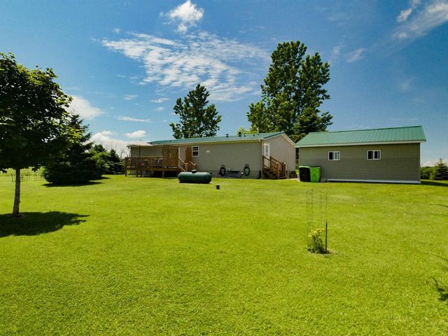 N3644 GREEN VALLEY ROAD, Pulaski, WI 54162