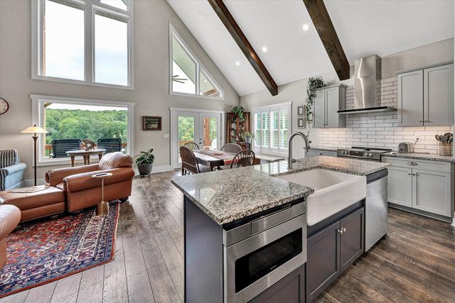 3 Augusta WAY, Wirtz, VA 24184