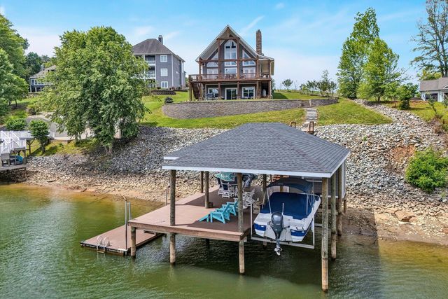 3 Augusta WAY, Wirtz, VA 24184
