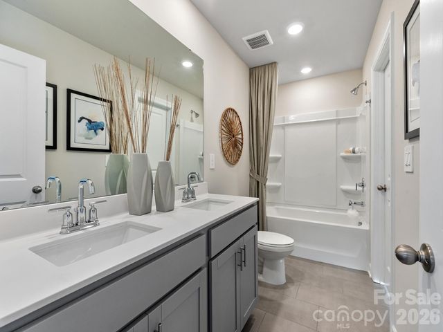 8337 Hidden Springs Trail, Charlotte, NC 28216