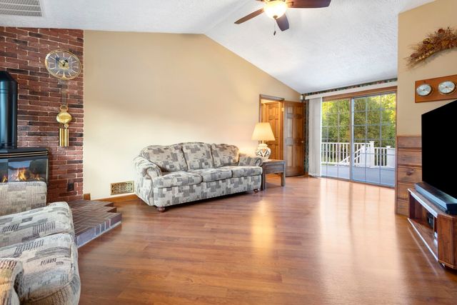 12 Carpenter Road, Lynnfield, MA 01940