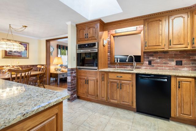 12 Carpenter Road, Lynnfield, MA 01940