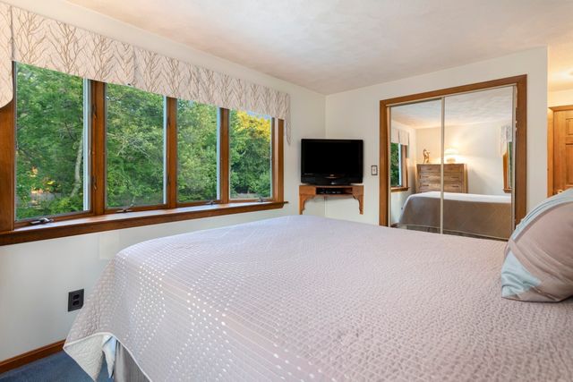 12 Carpenter Road, Lynnfield, MA 01940