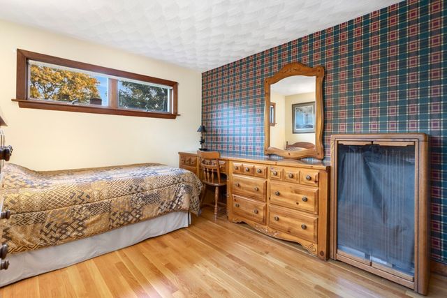 12 Carpenter Road, Lynnfield, MA 01940