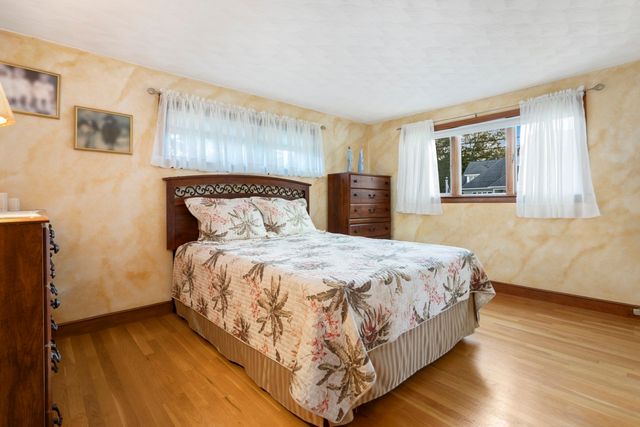 12 Carpenter Road, Lynnfield, MA 01940