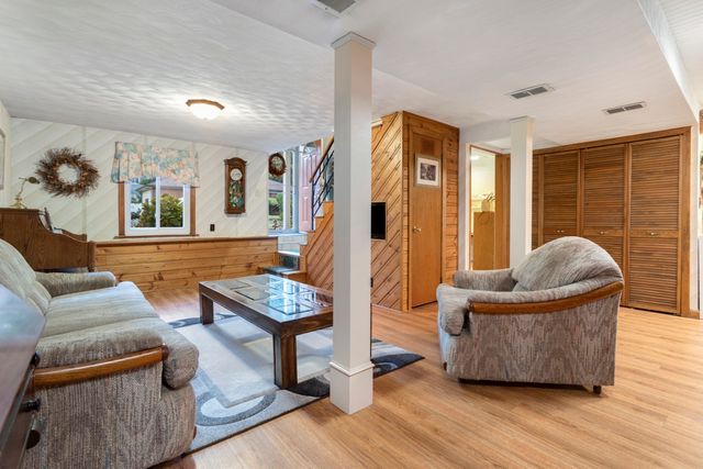 12 Carpenter Road, Lynnfield, MA 01940