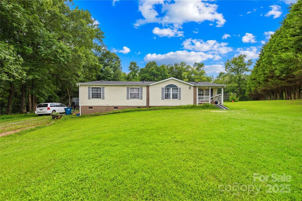 101 Titanium Drive, Statesville, NC 28625