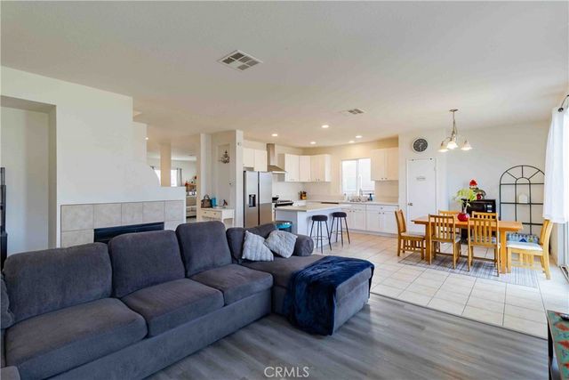 14761 Coachman, Victorville, CA 92394