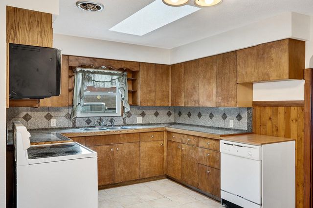 W17474 Silver Creek ROAD, Galesville, WI 54630