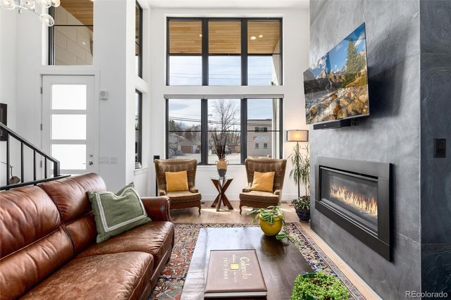 4243 E 8th Avenue, Denver, CO 80220