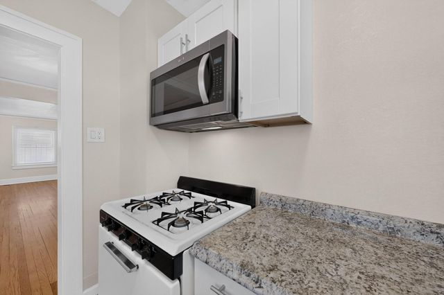 414 W 8th Street NW, Albuquerque, NM 87102