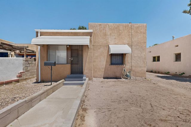 414 W 8th Street NW, Albuquerque, NM 87102