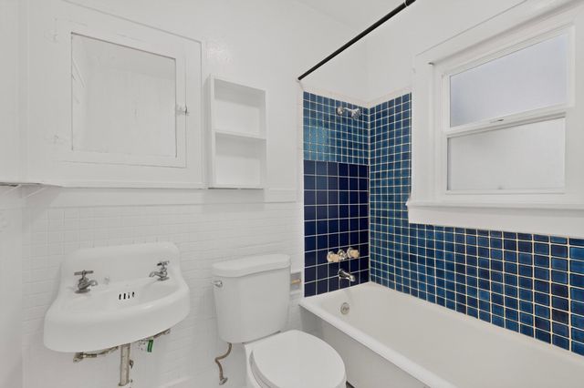 414 W 8th Street NW, Albuquerque, NM 87102