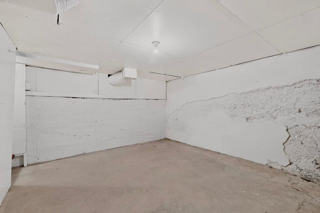 414 W 8th Street NW, Albuquerque, NM 87102