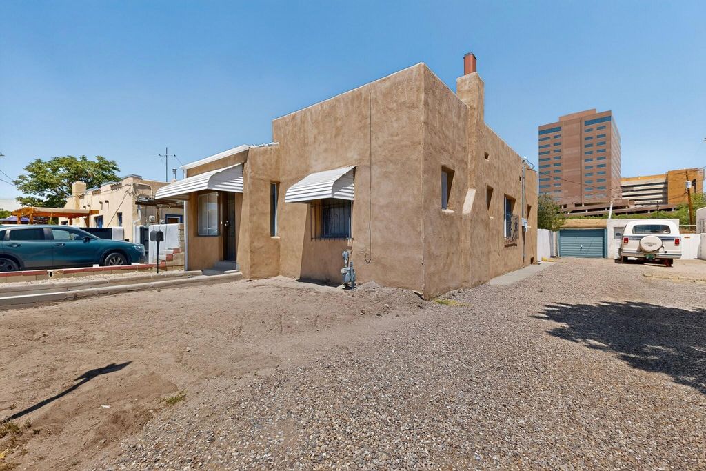 414 W 8th Street NW, Albuquerque, NM 87102