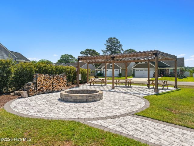 1236 Hickmans Branch Drive NW, Carolina Shores, NC 28467