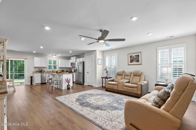 1236 Hickmans Branch Drive NW, Carolina Shores, NC 28467