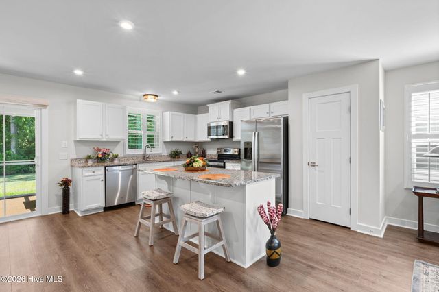 1236 Hickmans Branch Drive NW, Carolina Shores, NC 28467